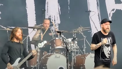 IN FLAMES Parts Ways With BRYCE PAUL, Recruits Ex-THE DILLINGER ESCAPE PLAN Bassist LIAM WILSON